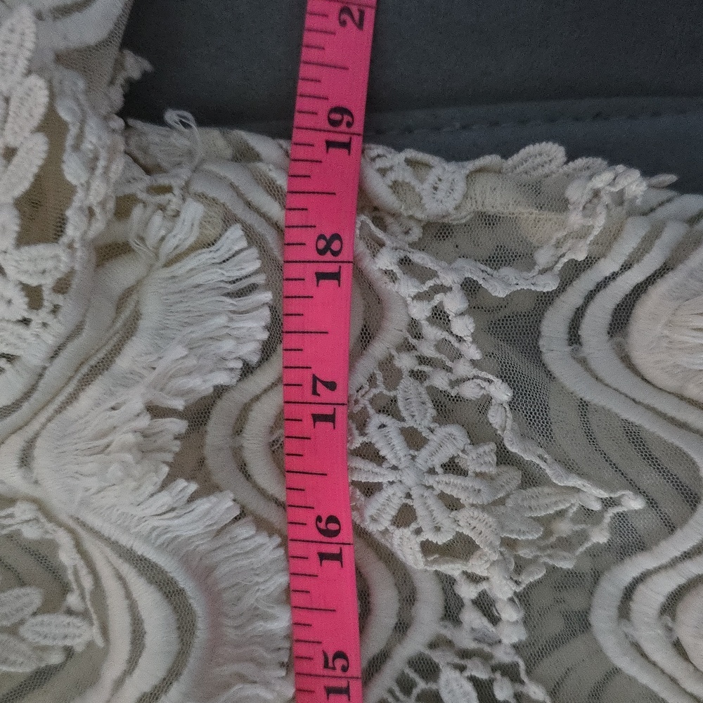 NWT Chic Cream Lace Swim Coverup - Picture 6 of 10